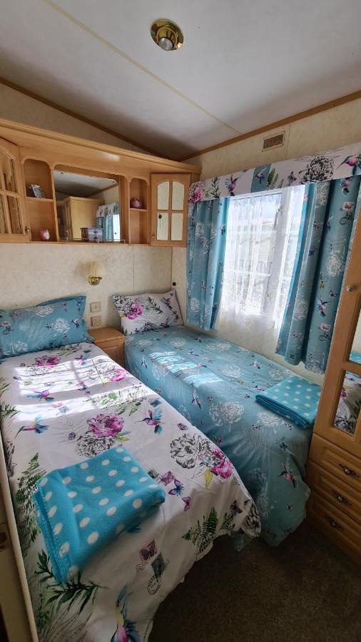 Caravan 6 Berth Hotel Ingoldmells Bagian luar foto